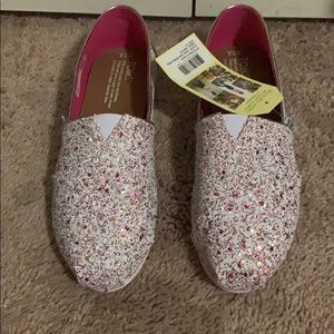Candy cane glitter toms.